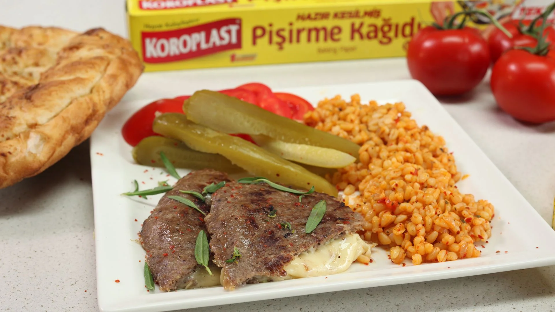 Kağıtta Peynirli Köfte