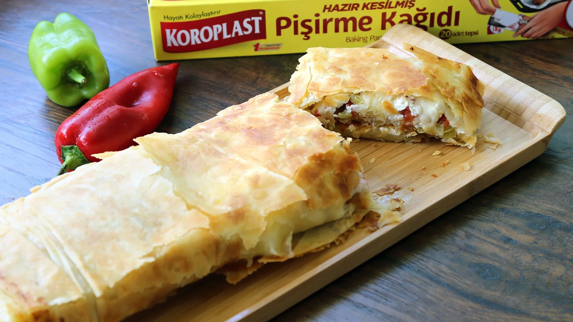 Pizza Tadında Çıtır Börek