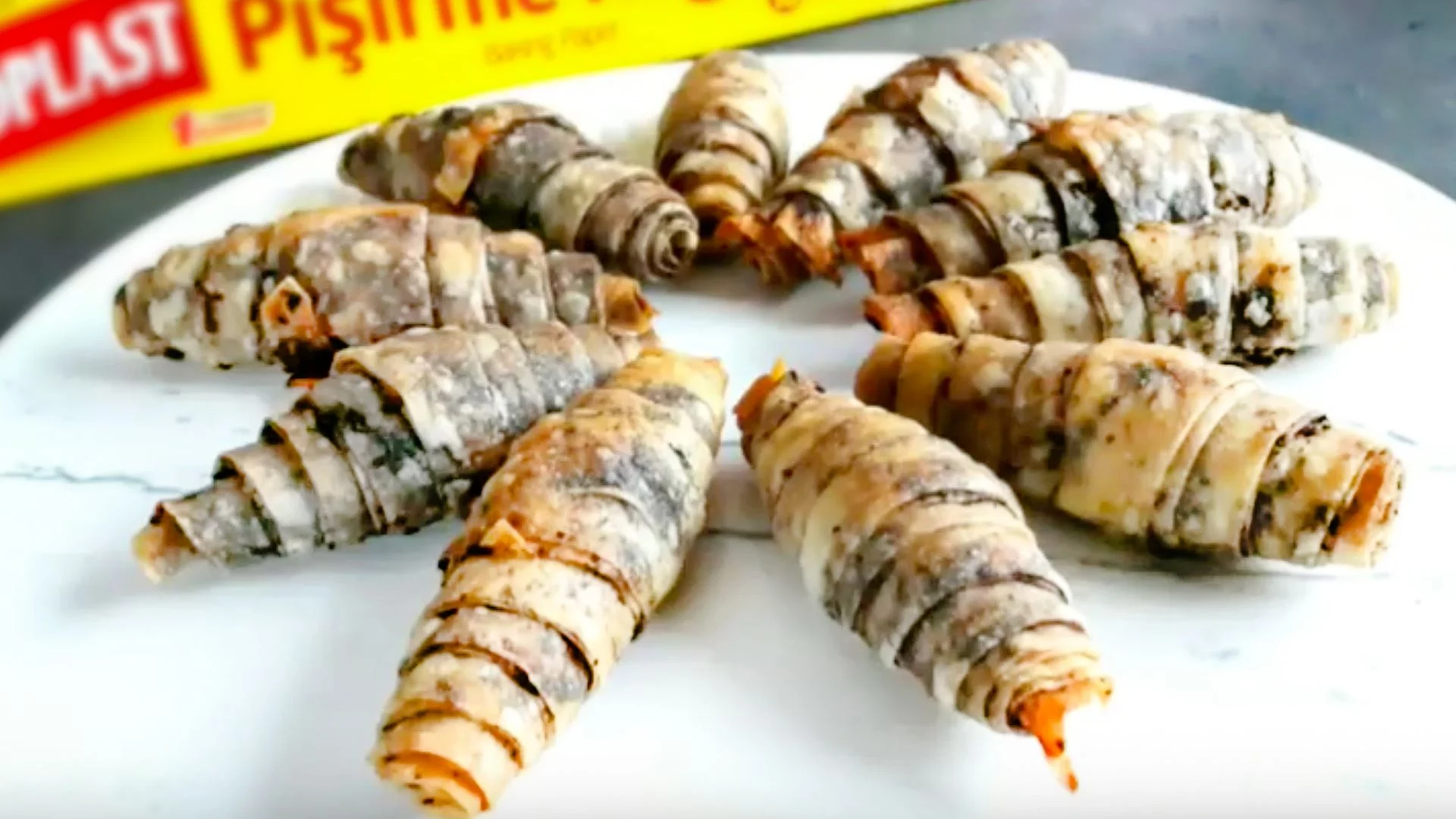Zeytin Ezmeli Çıtır Çörek Tarifi