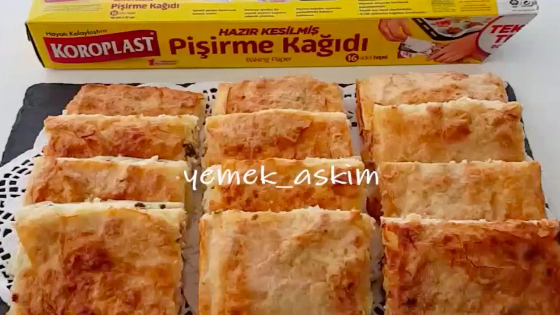 Sodalı Tepsi Böreği