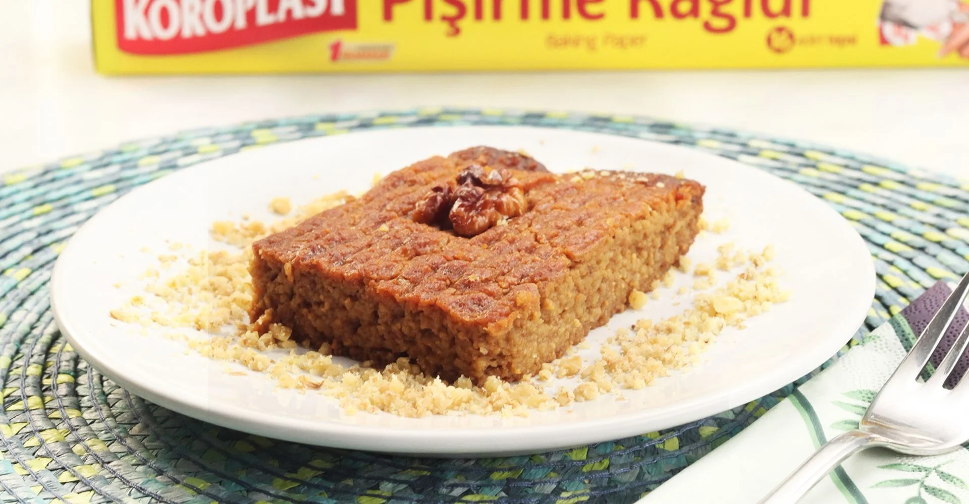 Tahinli Pekmezli Nevzine Tatlısı